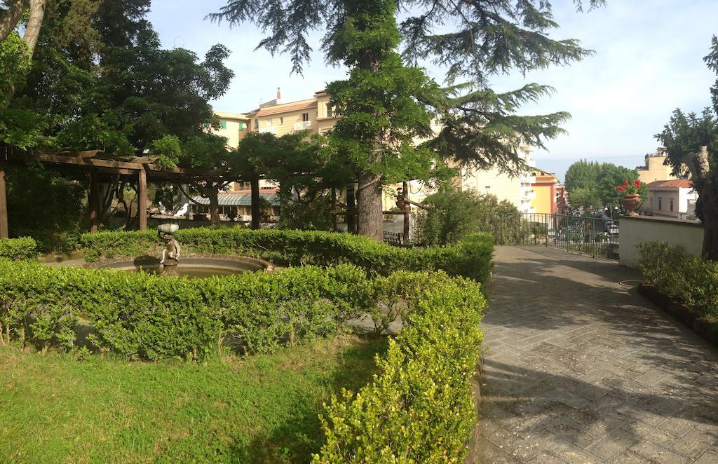 Relais La Rupe Hotel Sorrento Szoba fotó